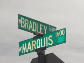 13.einde Bradley crt en Marquis Lane -LINCOLNPARK.JPG