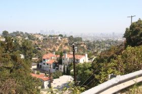 32.1 LA skyline LA vanaf Hollywood Hills.jpg