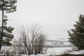 32 sea.gtp lake.jpg